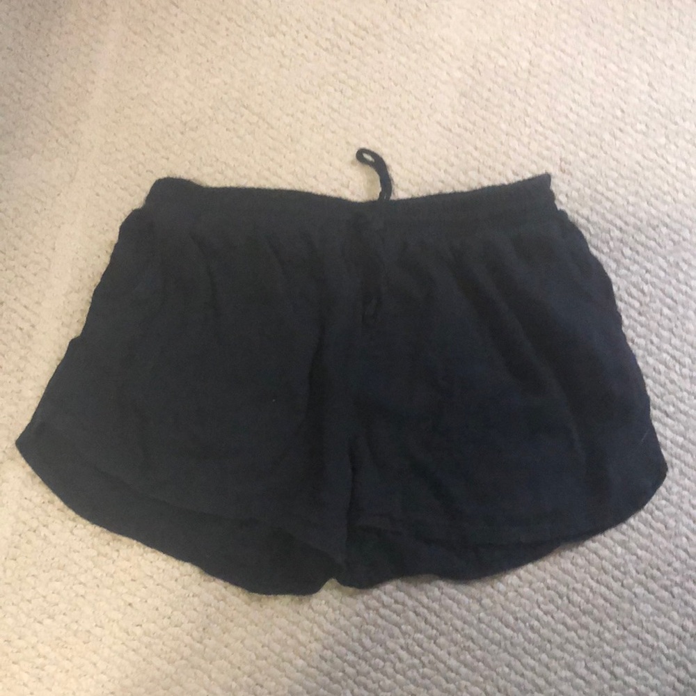 Universal thread black baggy shorts🔥